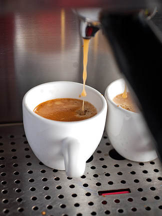 Por qué la cafetera es un electrodoméstico imprescindible